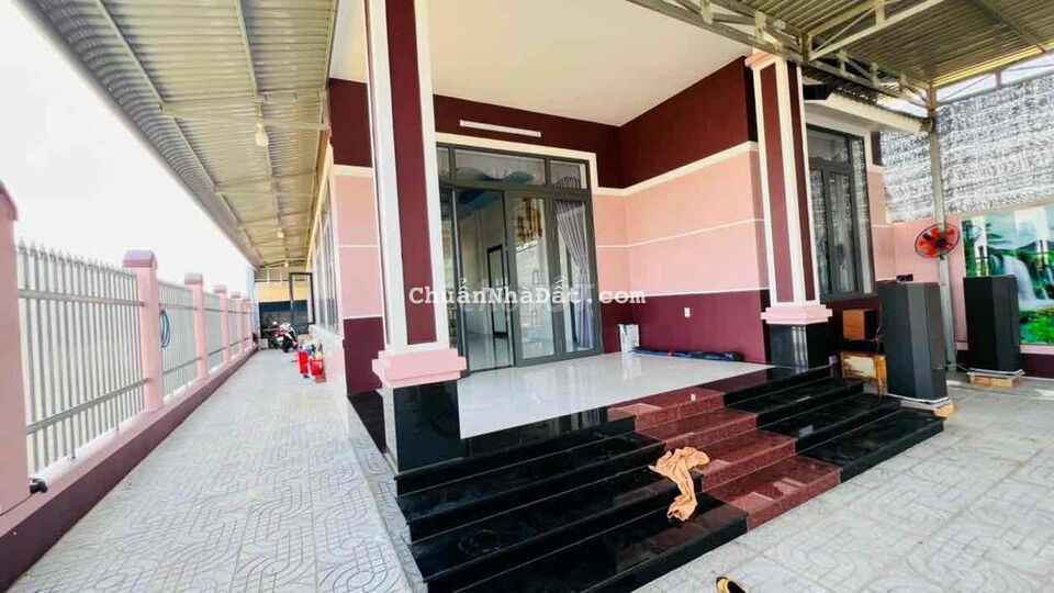 căn nhà mới trên đất 420m2 giá chỉ 4.2 tỷ gần biển