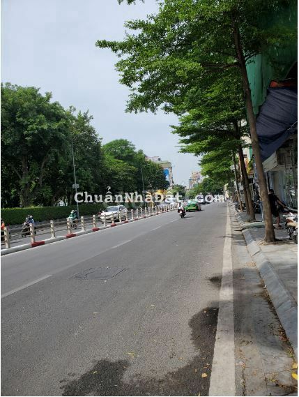 Bán nhà riêng mặt phố Tôn Đức Thắng, 145m2, Xây 7 tầng, sổ đỏ nở hậu