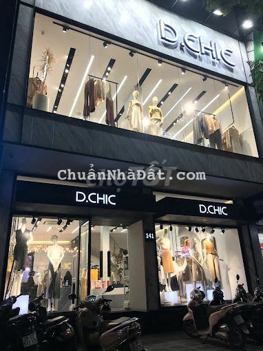 Con trai không quản lý, cần bán nhà mặt phố Thái Hà, mt 10m, dt 167m2 Con trai không quản lý, cần bán nhà mặt phố Thái Hà, mt 10m, dt 167m2