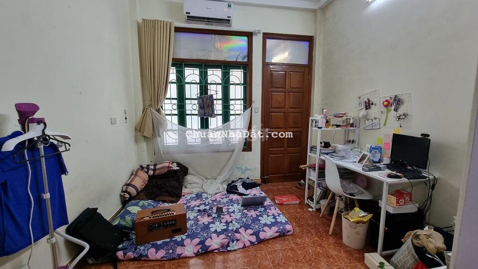 (HIẾM) Bán Gấp Nhà Đường Láng,Gía Nhỉnh 3 tỷ, 6 Tầng,Ô Tô 4 Chỗ Đỗ Cửa