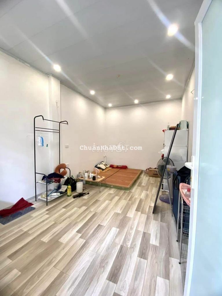 Tròn 3 tỷ có ngay 30m2 Thổ Quan - Ngõ Thông Thoáng - Đủ công năng