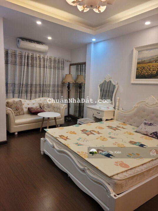 Bán nhà riêng lô góc Nguyễn Lương Bằng, Đống Đa 6 tầng 6.2 tỷ LH Kiên 0979526886 Bán nhà riêng lô góc Nguyễn Lương Bằng, Đống Đa 6 tầng 6.2 tỷ LH Kiên 0979526886