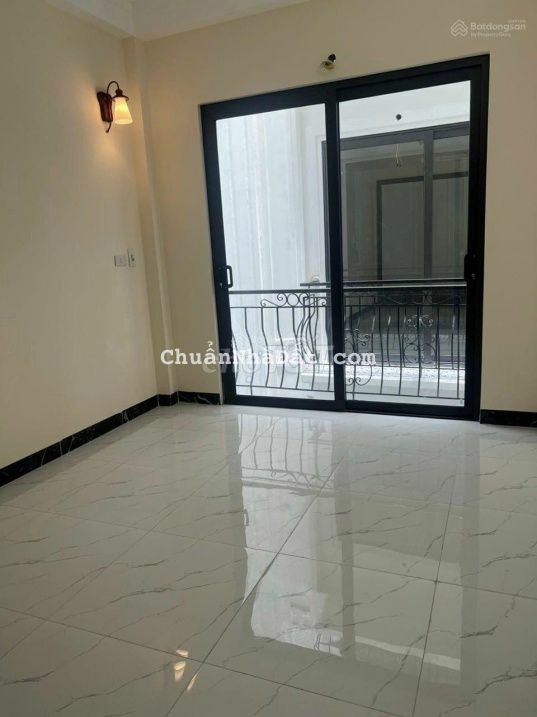 Hiếm! Bán nhà Khâm Thiên, ngõ thông, ở luôn, mới, 32m2*5T chỉ 3,2 tỷ Hiếm! Bán nhà Khâm Thiên, ngõ thông, ở luôn, mới, 32m2*5T chỉ 3,2 tỷ