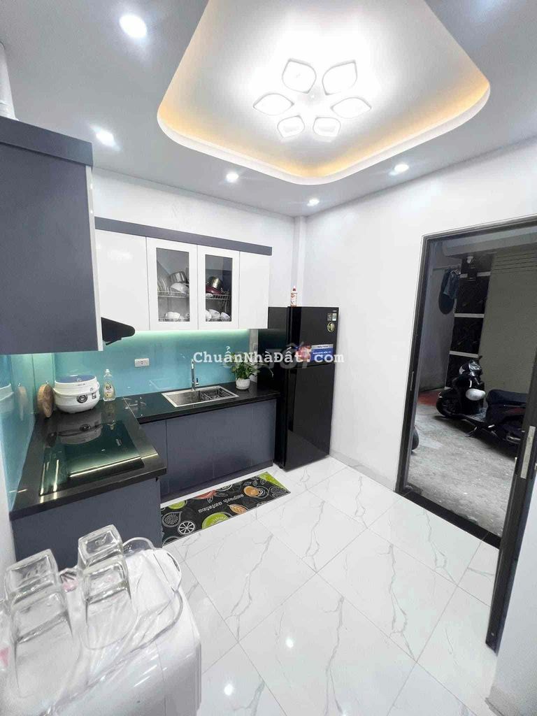 Thật 100%! Bán Khân Thiên đẹp như khách sạn, nhà rộng thoáng, 32m2*4T. Thật 100%! Bán Khân Thiên đẹp như khách sạn, nhà rộng thoáng, 32m2*4T.