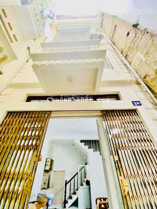 Bán nhà ở Khâm Thiên, Đống Đa. 33m2 4T MT4m. Ngay Trung tâm Thủ Đô đi đâu cũng tiện trước rất rộng