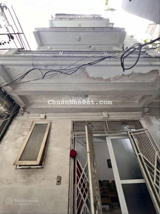 Bán nhà - ngõ chợ Khâm Thiên - Đống Đa - gần phố - tiện ích - 3 ngủ - trước nhà rộng SH quay đầu