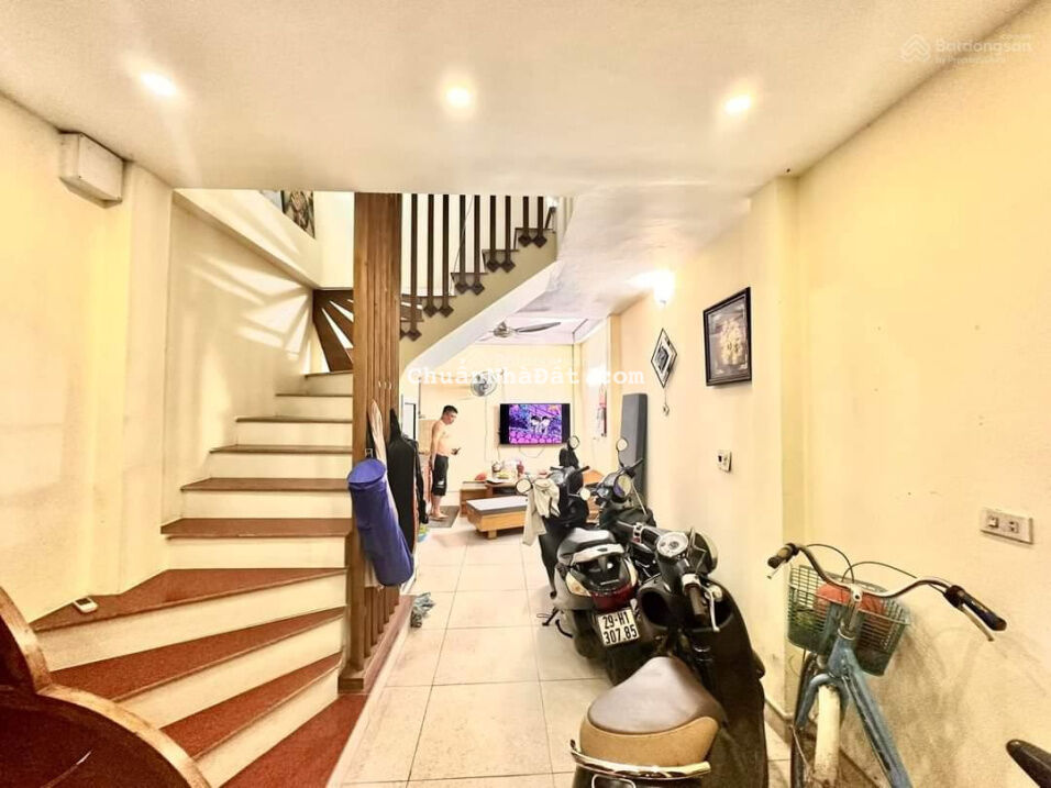 Bán nhà phố Tôn Đức Thắng, Quận Đống Đa 33m2x4T - ngõ rộng 3m - chỉ 3,5 tỷ. LH: 0855 476 366 Bán nhà phố Tôn Đức Thắng, Quận Đống Đa 33m2x4T - ngõ rộng 3m - chỉ 3,5 tỷ. LH: 0855 476 366