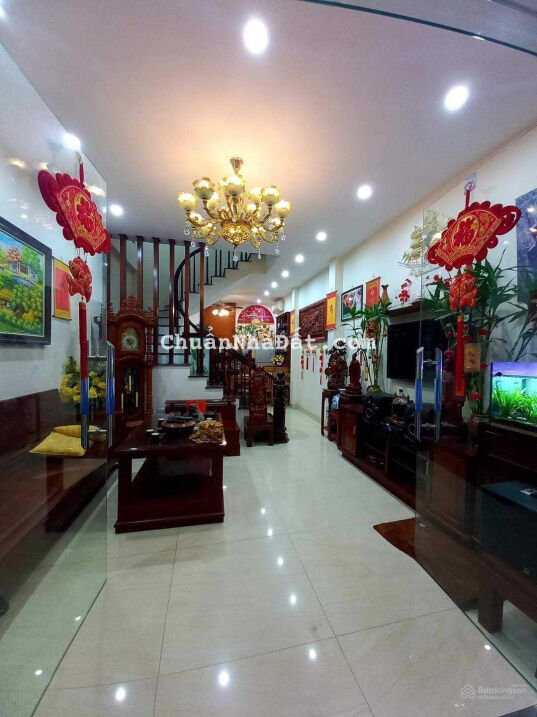 Bán nhà Trường Chinh, Đống Đa 35m2x5T - Lô góc, 5m ra mặt đường lớn - Chỉ 3.2 tỷ. LH: 0855476366