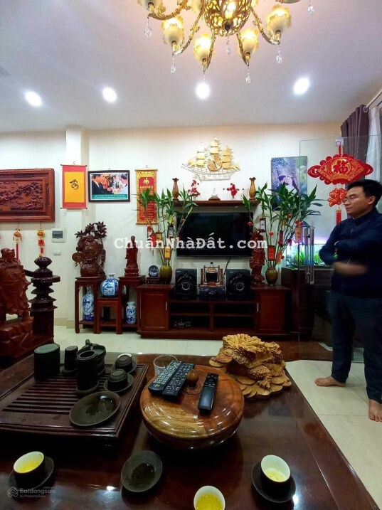 Bán nhà Trường Chinh, Đống Đa 35m2x5T - Lô góc, 5m ra mặt đường lớn - Chỉ 3.2 tỷ. LH: 0855476366