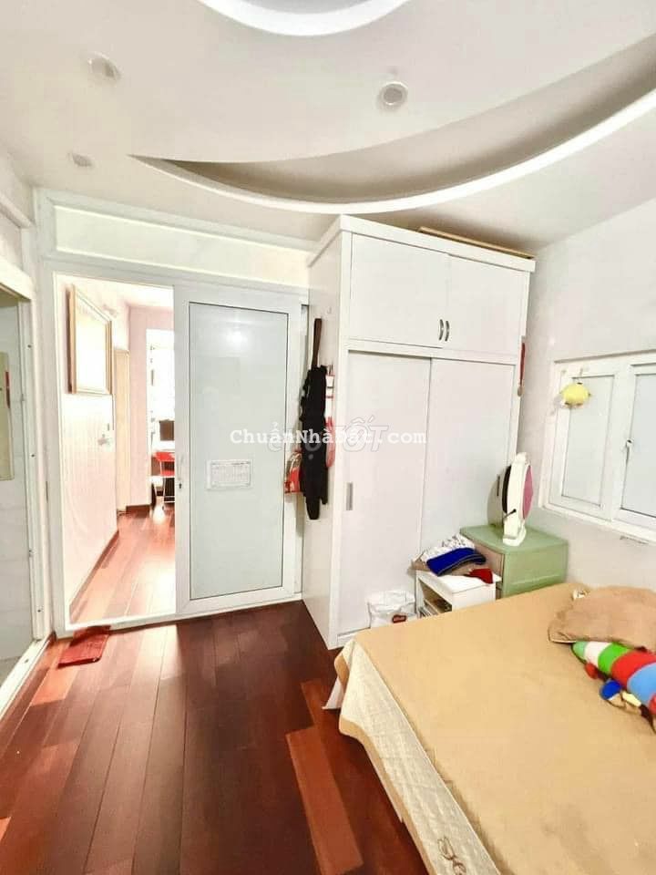 Có 102! Nhà đường Láng, ngõ rộng, nhà đẹp, gần phố, ở ngay 35m2*4T