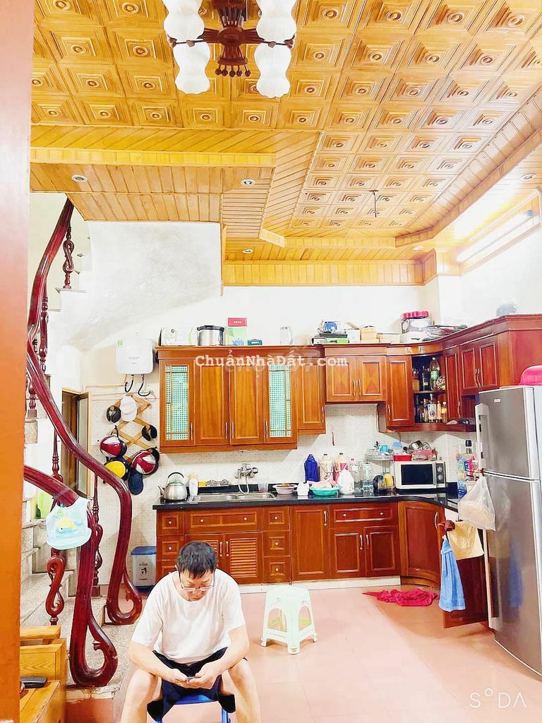 (HIẾM)Bán Nhà Bền Đẹp Đường Láng,35m2,Nhỉnh 4Tỷ,Lô Góc,Ngõ SH Quay Đầu (HIẾM)Bán Nhà Bền Đẹp Đường Láng,35m2,Nhỉnh 4Tỷ,Lô Góc,Ngõ SH Quay Đầu