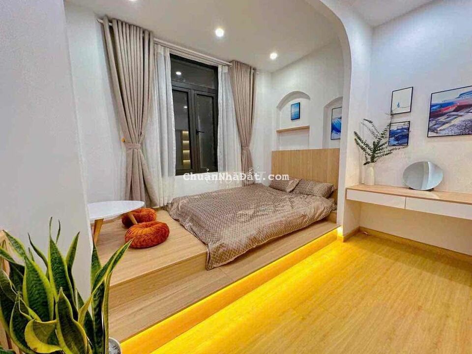 Chỉ 104 triệu/m2! Mặt ngõ Xã Đàn,Thông, KD, Oto, Sát phố, Ở ngay, 35m2