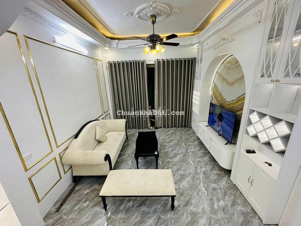 Giá sốc! Hào Nam, ngõ thông, ô tô, thoáng, ở ngay, nhà mới, 36m2*5T