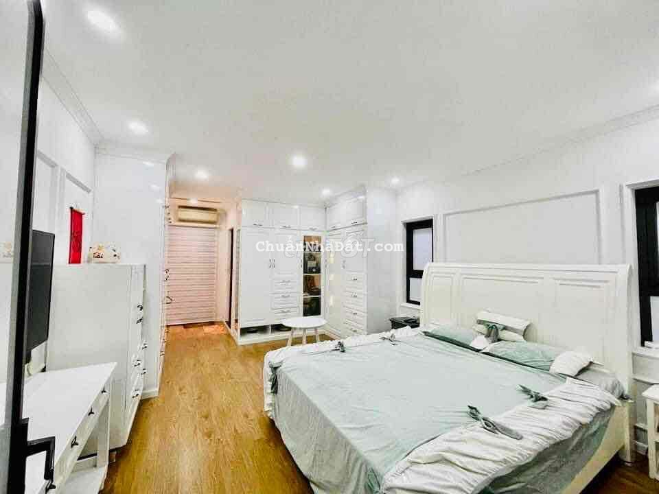 Nóng bỏng! Bán nhà Thái Hà 2 thoáng , ngõ rộng, 20m ra mặt phố, 36m2*5