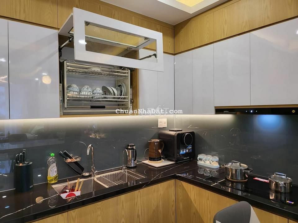 Bán nhà nguyên căn phố Thái Thịnh nhà mới ở ngay, 38m 4.3 tỷ