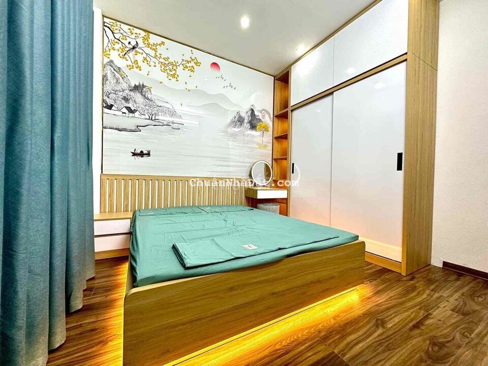 Quá hiếm! Bán nhà Thái Hà, vài bước ra oto tránh, ở luôn, 38m2*5T.