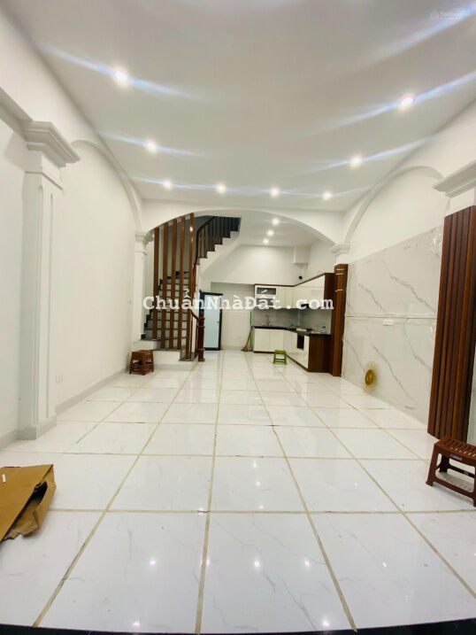 Xã Đàn 38.5m2, 5 tầng, MT 4.9m, 1 ngoặt vào nhà, cách ô tô 40m, nhà mới chất lượng cao, 4.6 tỷ TL