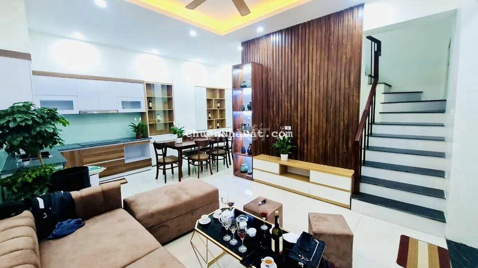 Rẻ giật mình! Bán nhà Xã Đàn, thoáng đẹp, ở ngay, full nội thất,