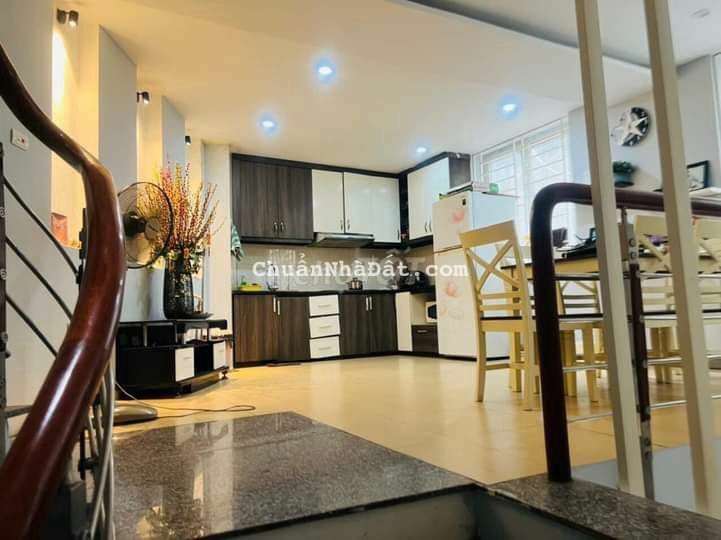 Bán nhà Trường Chính, Đống Đa, 35m, 6 tầng, 5m mặt tiền, 5m ra ô tô Bán nhà Trường Chính, Đống Đa, 35m, 6 tầng, 5m mặt tiền, 5m ra ô tô