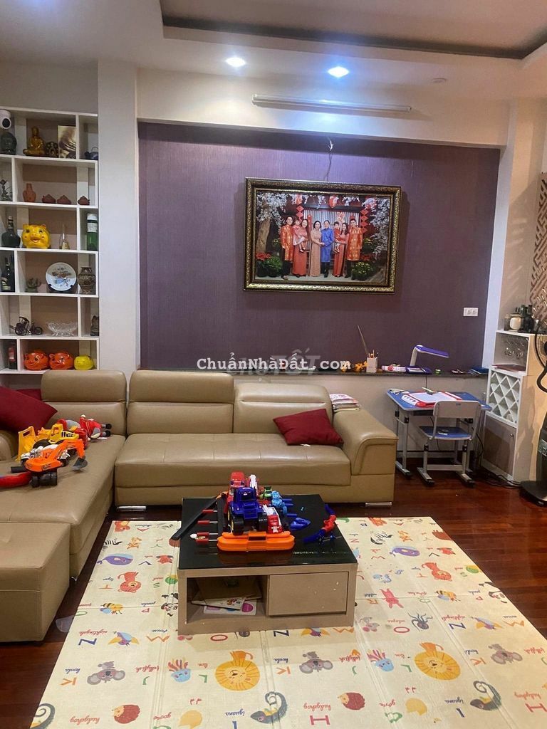 Bán nhà Trung Phụng, 2 thoáng, ở ngay, gần phố, 39m2*5T, chỉ 4.2 tỷ