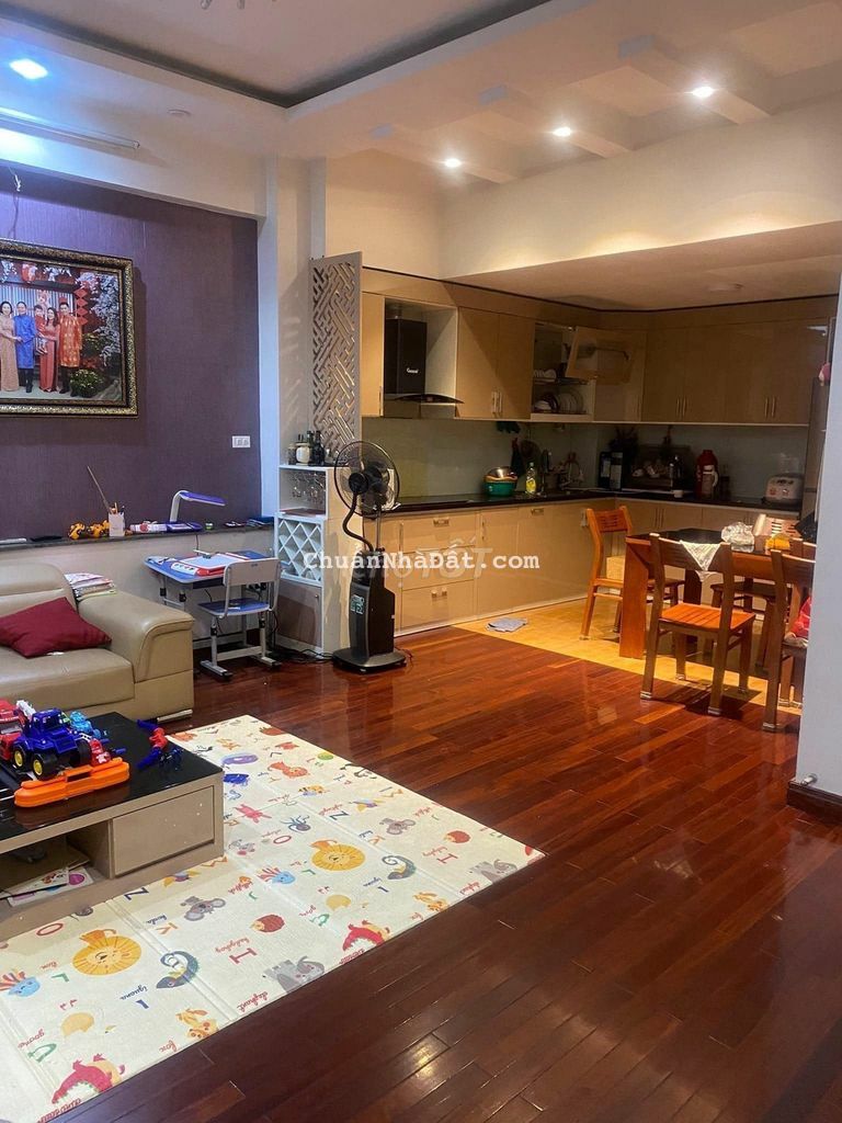 Bán nhà Trung Phụng, 2 thoáng, ở ngay, gần phố, 39m2*5T, chỉ 4.2 tỷ