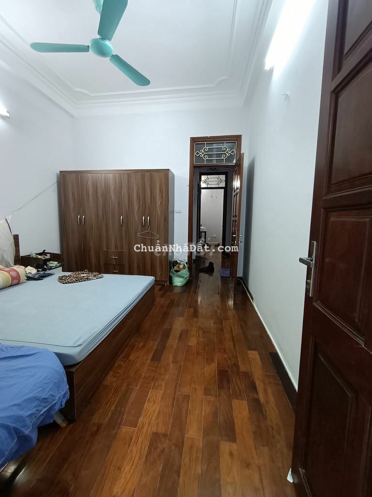 Bán nhà phân lô liền kề Đống Đa, 40m,5 tầng, ô tô trán, vào nhà, 12 tỷ Bán nhà phân lô liền kề Đống Đa, 40m,5 tầng, ô tô trán, vào nhà, 12 tỷ