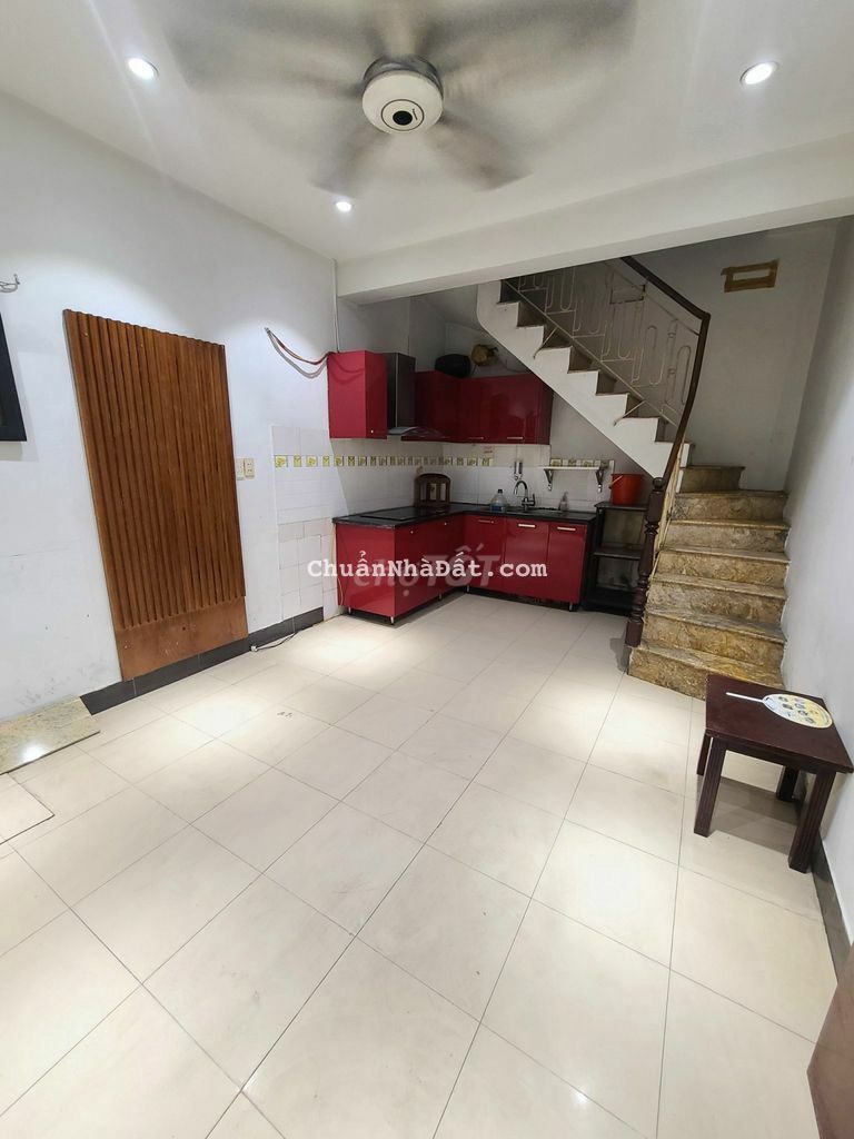 Chính chủ bán nhà phố Ngô Sỹ Liên diện tích sử dụng 40m 4 tầng 2.7 tỷ