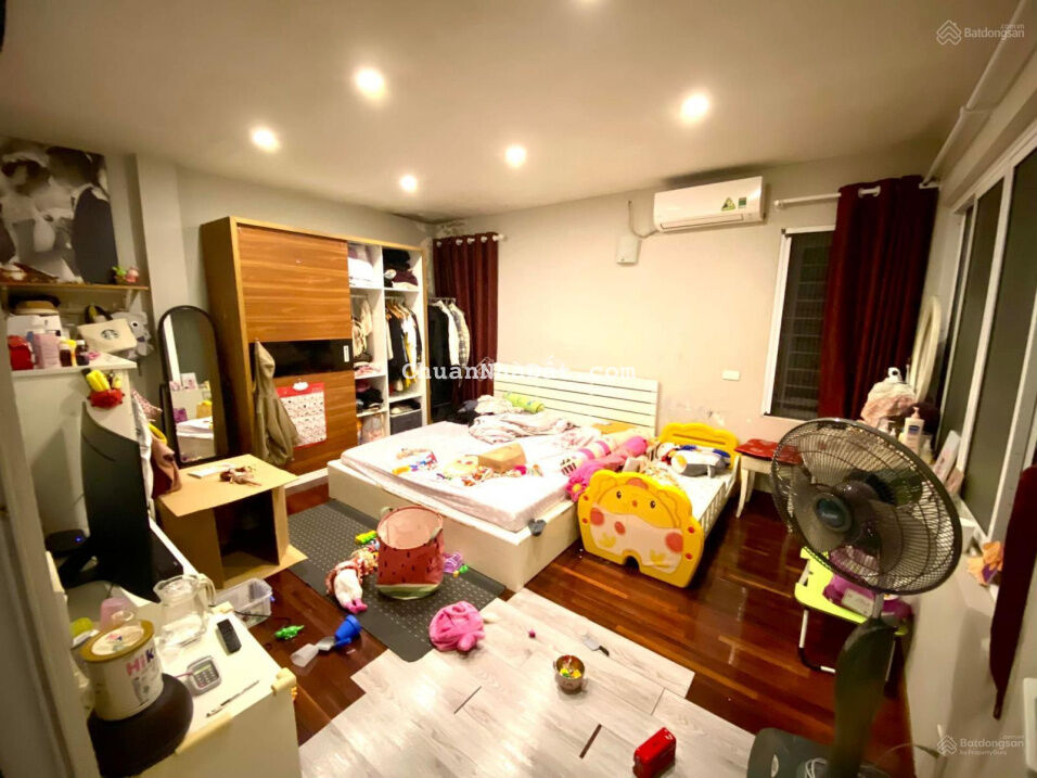 Bán nhà Tôn Thất Tùng, Đống Đa 40mx5t - 4.15 tỷ - nhà mới, tự xây, ở luôn - LH: 0855476366