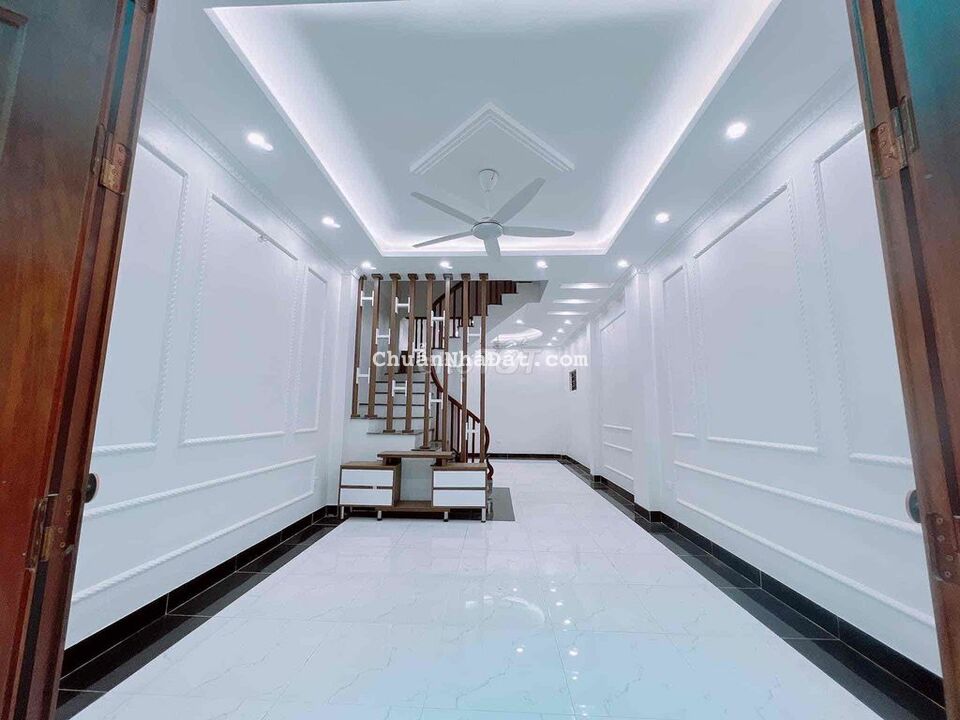 Nhà Xã Đàn_40m*5T_Ngõ rộng_Nhà đẹp_Nhỉnh 4 tỷ