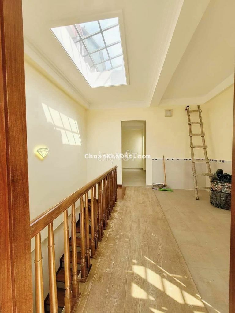 Thái Thịnh, gần oto, ngõ rộng, thông, kinh doanh, 40m2x5T, chỉ 4.5 tỷ