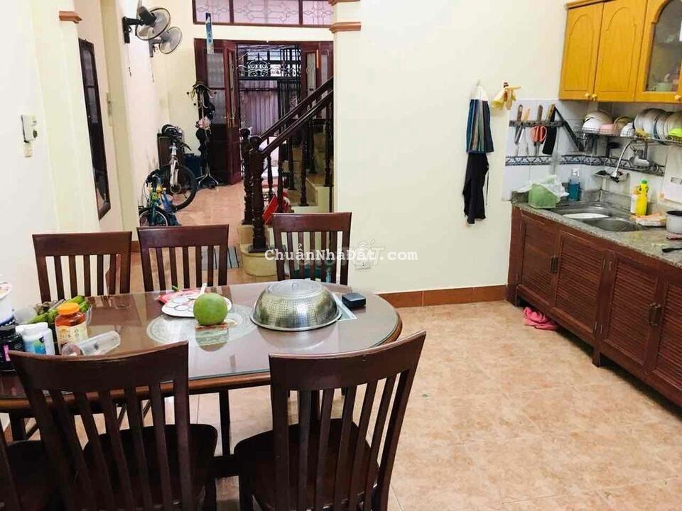 Nhf 157 Pháo Đài Láng_40m*4T_2 thoáng_ngõ thông_Nhà dân xây