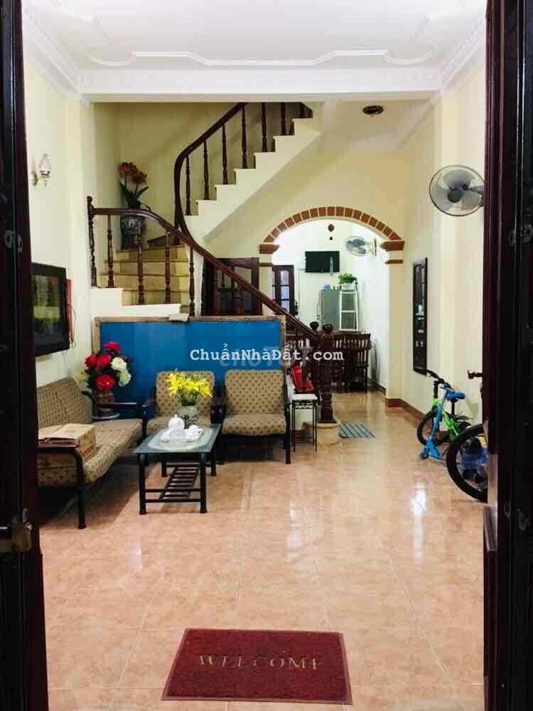 Nhf 157 Pháo Đài Láng_40m*4T_2 thoáng_ngõ thông_Nhà dân xây