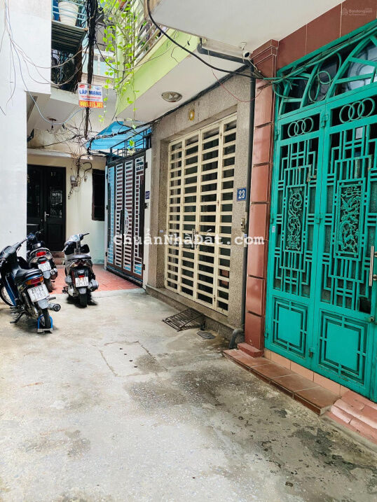 Trung Liệt 40m x 6 tầng, 4 ngủ, ngõ rộng 3m, nhà mới cứng, cách ô tô 20m, giá 6.6 tỷ sân riêng biệt