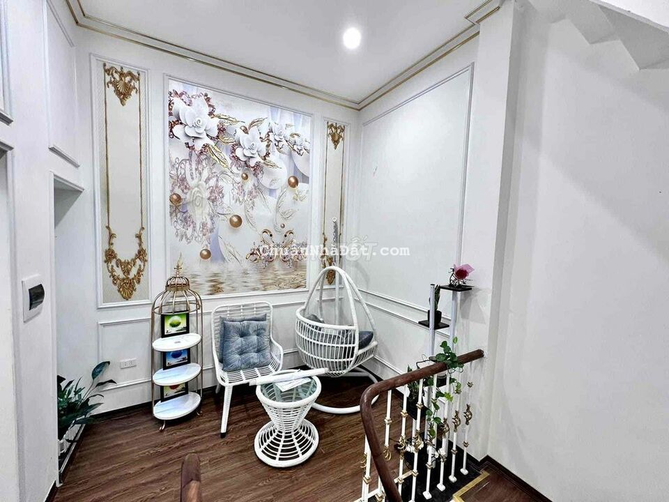 Cực Rẻ! Thái Hà, Gần Phố, Thoáng, O to, Nội thất nhập khẩu xịn sò