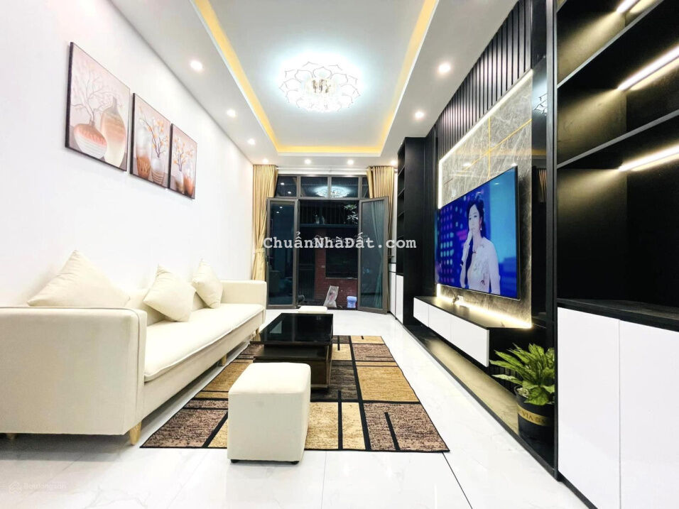 Bán nhà phân lô phố Láng Hạ: 41m2*4 tầng, 4 phòng ngủ, 2 mặt thoáng, ôtô đỗ cửa, giá chào 7.45 tỷ