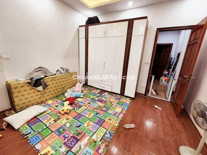 40m2 Chợ Khâm Thiên chỉ 3.7 tỷ - 4 ngủ đủ công năng - Trước nhà 4m