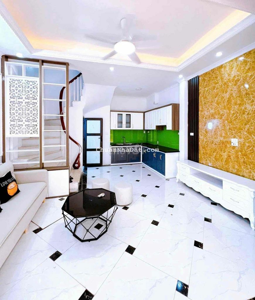 Giảm Giá nửa tỷ_Chùa Láng_Lô góc_KD_Thông_Thoáng_45m2*5T