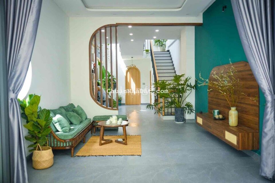 Bán Cực Gấp! Nhà Thái Thịnh, 47m2, 5T, Lô góc, KD, 20m ra phố