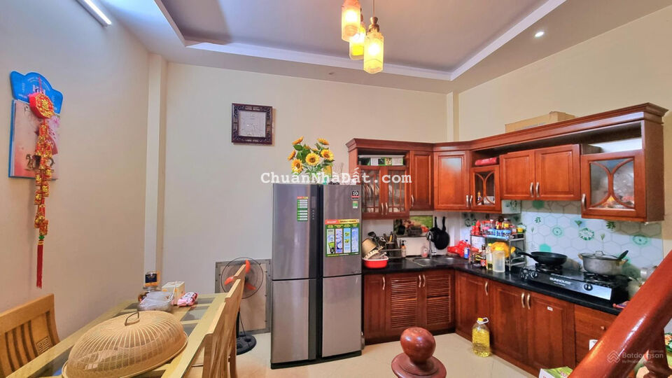 Ơ kìa! Nhà Xã Đàn ngõ to, đường vào thông thoáng, ở luôn, đủ công năng 45m2*4T