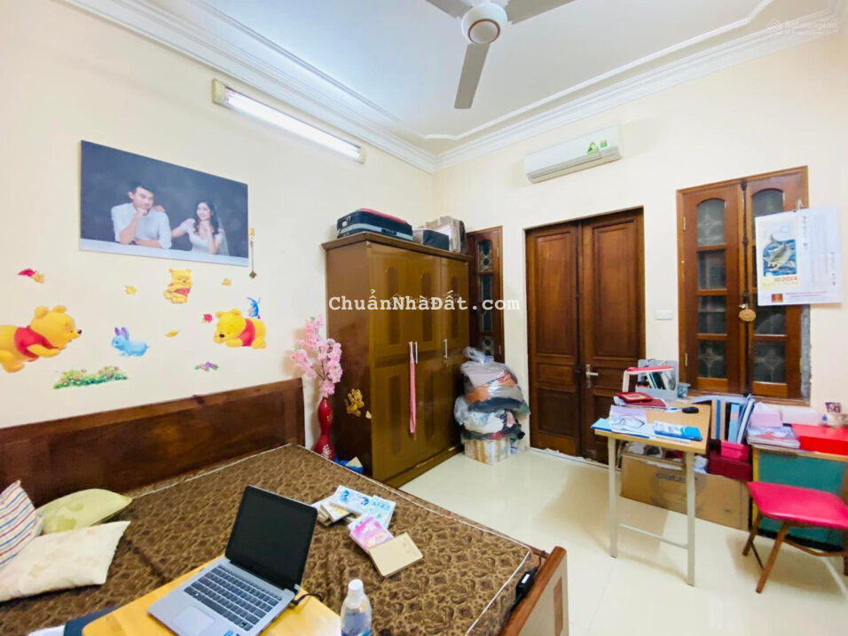 Bán nhà 4 tầng ngõ Thịnh Hào phố Tôn Đức Thắng, Đống Đa, 3 mặt thoáng, gần ô tô, nhà đẹp