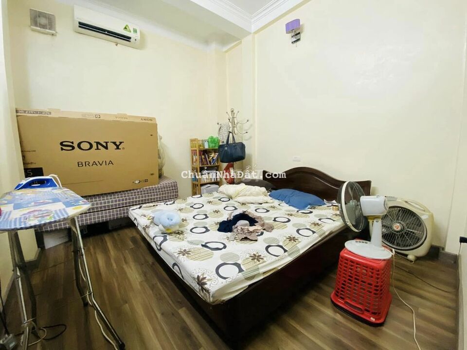 (GIÁ RẺ) Bán Nhà Đường Láng Bền Đẹp Ở Ngay, 46m2, 5.1 Tỷ, Giá ***