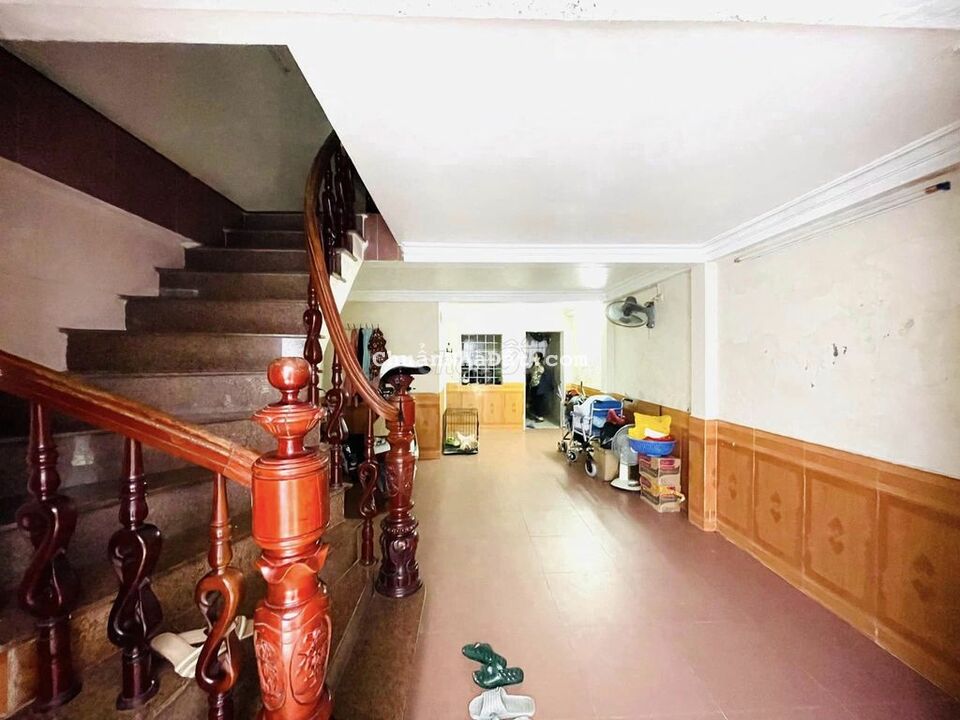 Bán nhà Láng, Đống Đa 47m, 5 tầng, 4.3m mặt tiền, lô góc, ôtô, gần phố