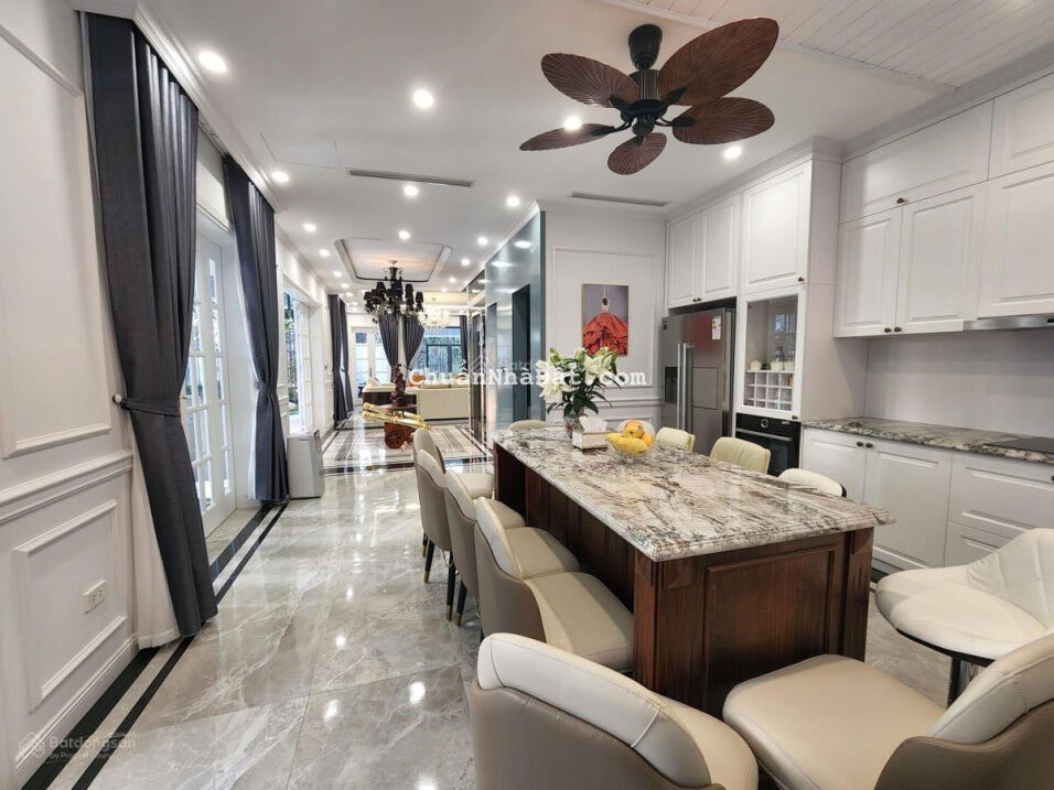 Bán nhà Tôn Đức Thắng 48m2 nhà đẹp ô tô đỗ cửa mặt tiền rộng 10.5 tỷ Bán nhà Tôn Đức Thắng 48m2 nhà đẹp ô tô đỗ cửa mặt tiền rộng 10.5 tỷ