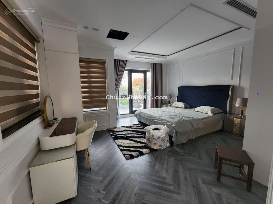 Bán nhà Tôn Đức Thắng 48m2 nhà đẹp ô tô đỗ cửa mặt tiền rộng 10.5 tỷ Bán nhà Tôn Đức Thắng 48m2 nhà đẹp ô tô đỗ cửa mặt tiền rộng 10.5 tỷ