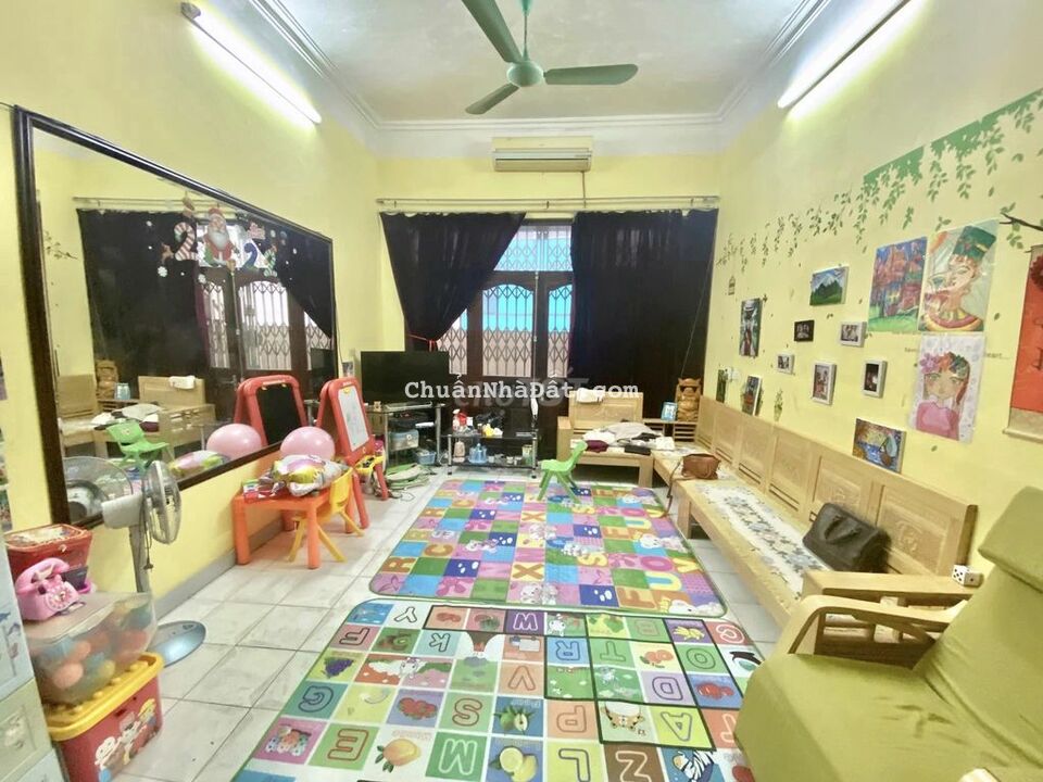 (GIÁ RẺ) Bán Gấp Nhà Đường Láng,50m2,Giá Chỉ 4.2 Tỷ, Ngõ SH Quay Đầu