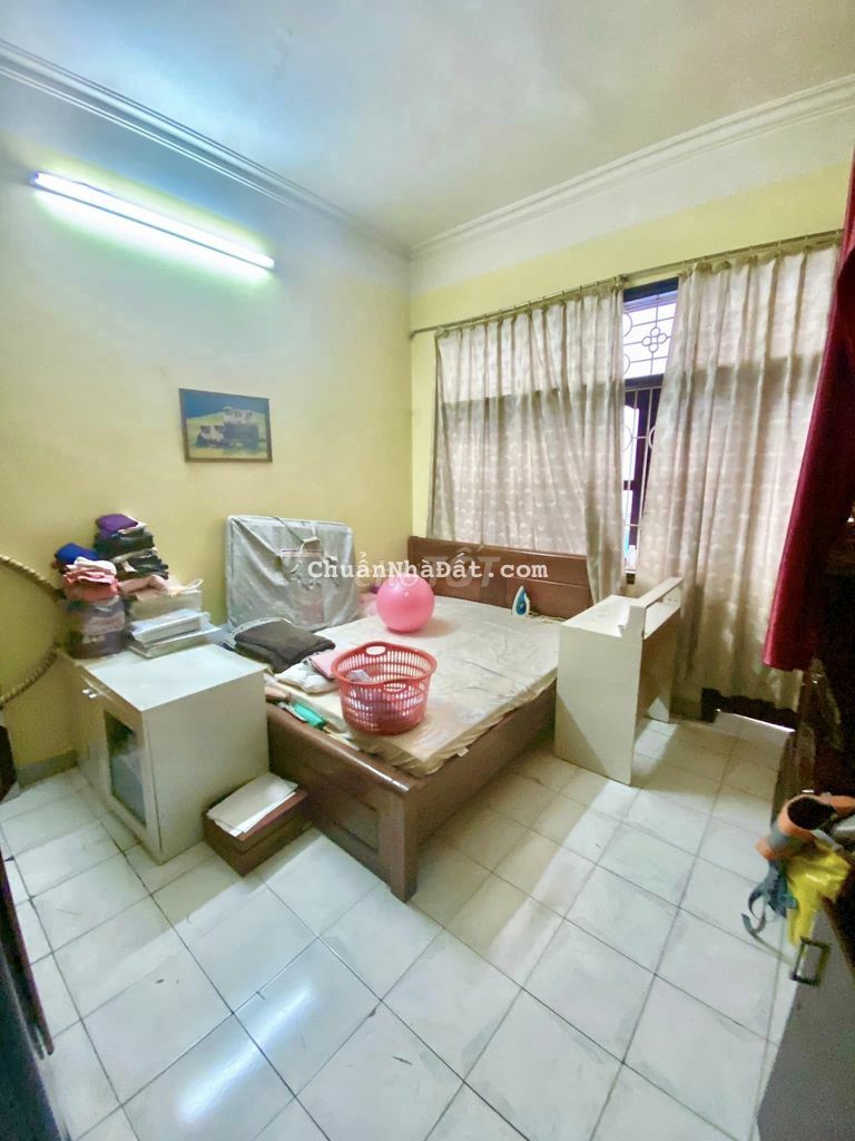 (GIÁ RẺ) Bán Gấp Nhà Đường Láng,50m2,Giá Chỉ 4.2 Tỷ, Ngõ SH Quay Đầu