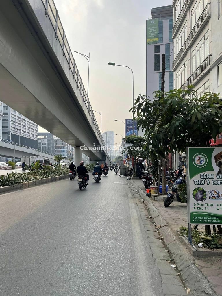 Bán gấp nhà phố Trường Chinh, vỉa hè đá bóng, KD đỉnh 61m2 chỉ 15.5 tỷ Bán gấp nhà phố Trường Chinh, vỉa hè đá bóng, KD đỉnh 61m2 chỉ 15.5 tỷ