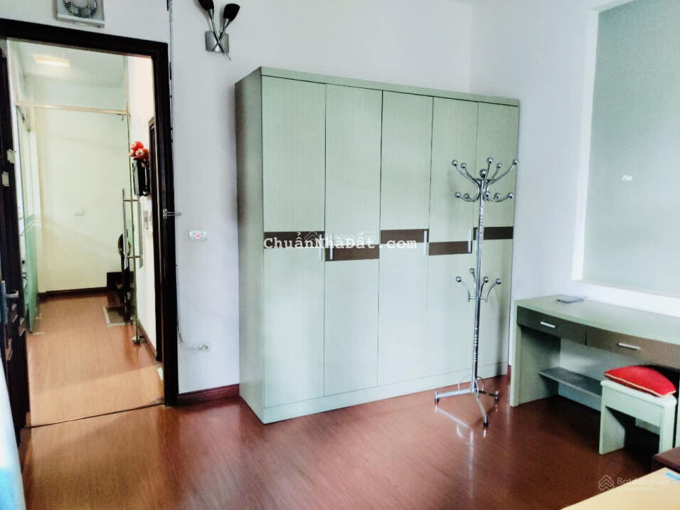 Siêu phẩm 7 tầng, MT 6 m, thang máy, 65 m2, gara ô tô, 70 m là ra tới mặt Hồ Ba Mẫu, chỉ 16 tỷ