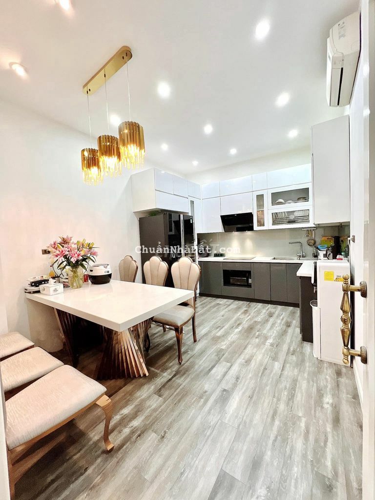 Bán nhà Thái Hà, Đống Đa, 65m, 6.8m măt tiền, 9.8 tỷ Bán nhà Thái Hà, Đống Đa, 65m, 6.8m măt tiền, 9.8 tỷ