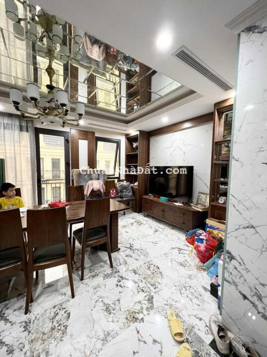 Chính chủ bán gấp nhà Xã Đàn - 10 bước ra phố - 70m2x 8 tầng - MT 12m - 2 thoáng - thang máy